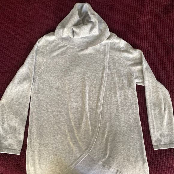 Maternity & Nursing Sweater - Picture 7 of 7